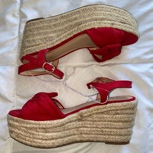 🆕 [a new day] NWOT red bow espadrilles